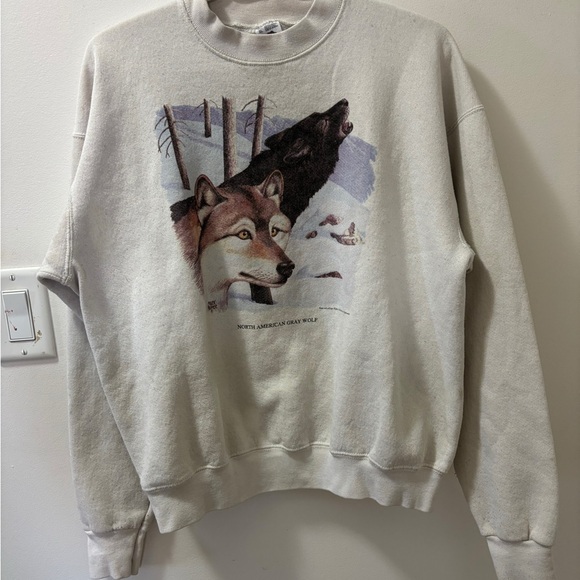 Fruit of the Loom Other - Vintage Men's Gray Wolf Graphic Sweater